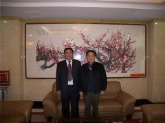 許寶平董事長(zhǎng)和中將曹華川合影