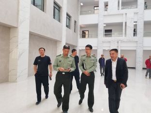 董事長許寶平視察部隊工地