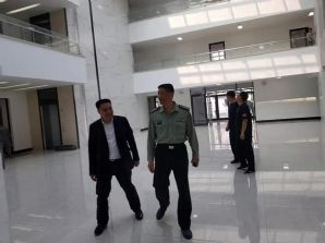 董事長許寶平視察部隊工地