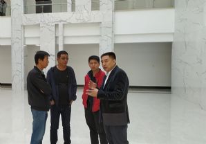 董事長許寶平視察部隊工地